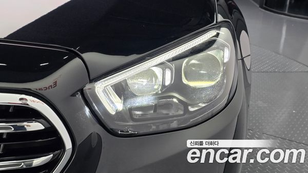Mercedes-Benz E-Class 2023, фото 7