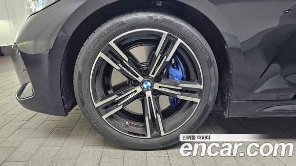 BMW 3 Series 2025, фото 4