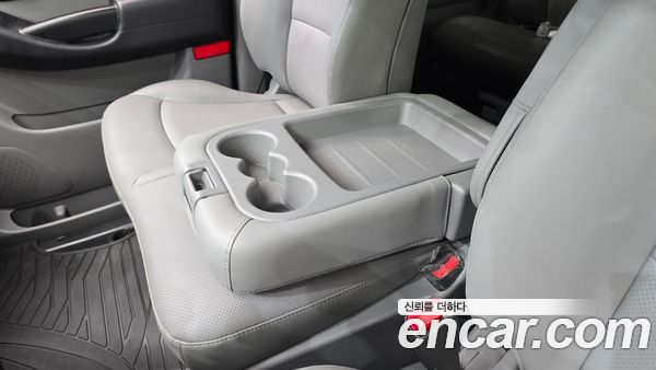Hyundai Grand Starex 2021, фото 31