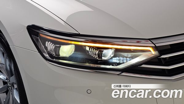 Volkswagen Passat 2022, фото 7