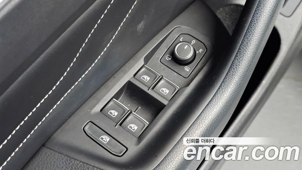 Volkswagen Passat 2022, фото 30
