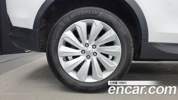 Land Rover Discovery Sport 2020, фото 5