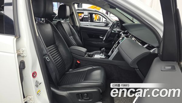 Land Rover Discovery Sport 2020, фото 11