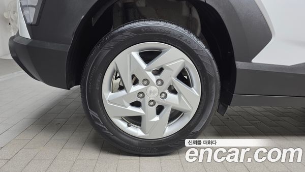 Hyundai Kona 2023, фото 5