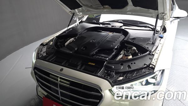 Mercedes-Benz S-Class 2021, фото 6
