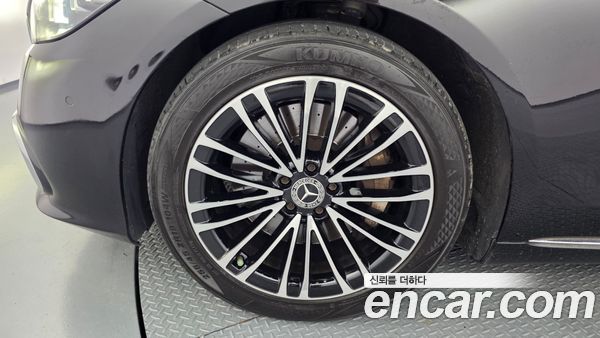 Mercedes-Benz S-Class 2022, фото 4