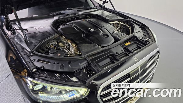 Mercedes-Benz S-Class 2022, фото 5