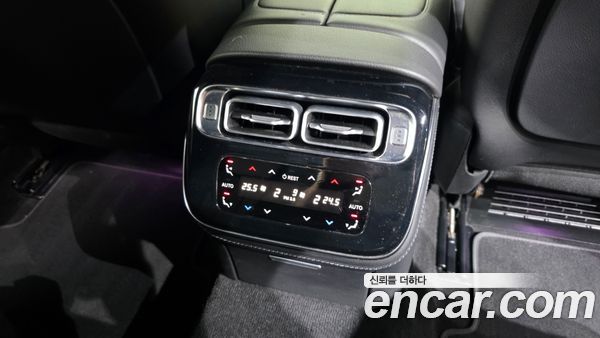 Mercedes-Benz S-Class 2022, фото 34
