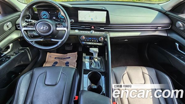 Hyundai Elantra 2023, фото 7