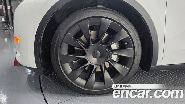 Tesla Model Y 2021, фото 5