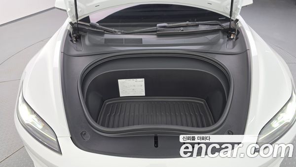 Tesla Model 3 2024, фото 6