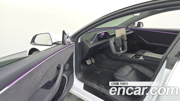Tesla Model 3 2024, фото 13
