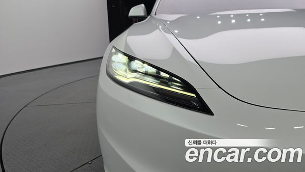 Tesla Model 3 2024, фото 8