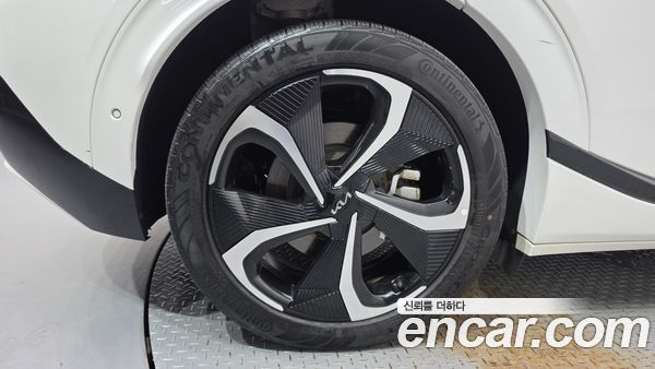 Kia EV6 2023, фото 5