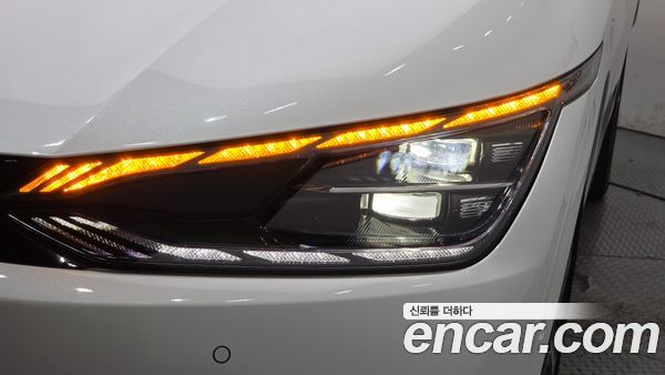 Kia EV6 2023, фото 8