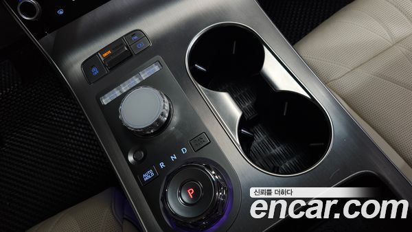 Genesis GV70 2025, фото 12