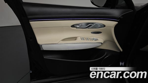 Genesis GV70 2025, фото 14