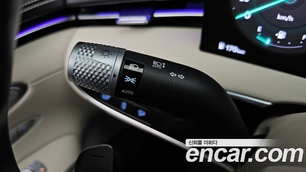 Genesis GV70 2025, фото 30