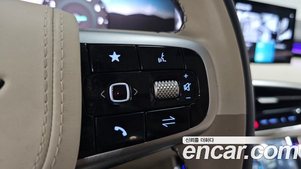 Genesis GV70 2025, фото 31