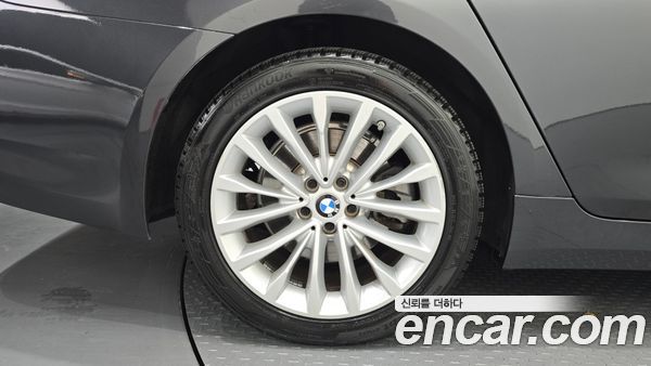 BMW 5 Series 2021, фото 4