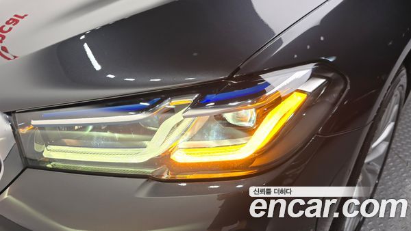 BMW 5 Series 2021, фото 7