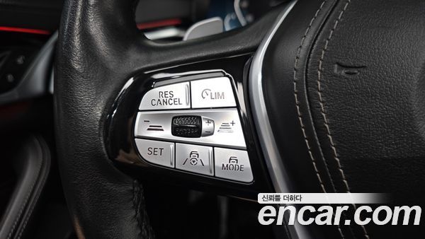 BMW 5 Series 2021, фото 28