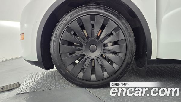 Tesla Model Y 2021, фото 5
