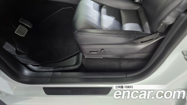 Tesla Model Y 2021, фото 29