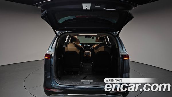 Kia Carnival 2023, фото 26
