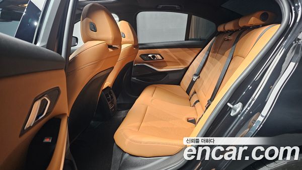 BMW 3 Series 2025, фото 16