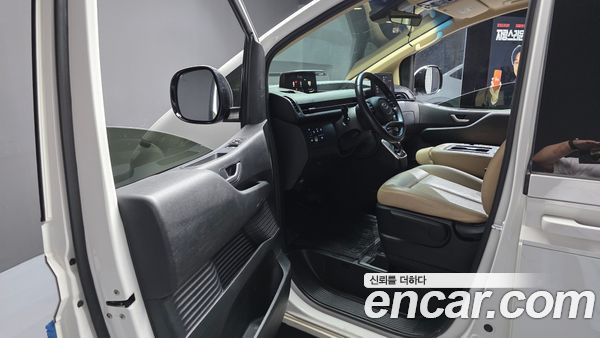 Hyundai Staria 2022, фото 10