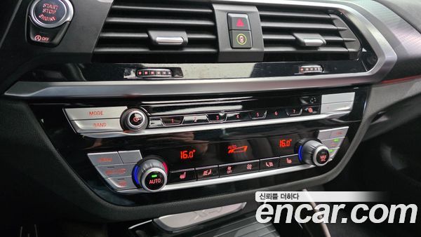 BMW X4 2020, фото 31