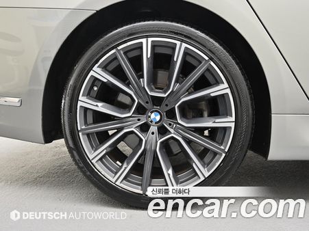 BMW 7 Series 2021, фото 5