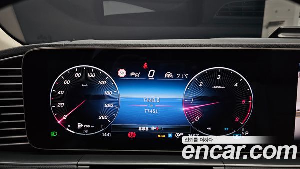 Mercedes-Benz GLE 2023, фото 10