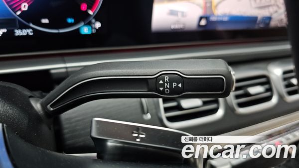 Mercedes-Benz GLE 2023, фото 11