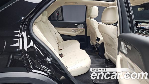 Mercedes-Benz GLE 2023, фото 16