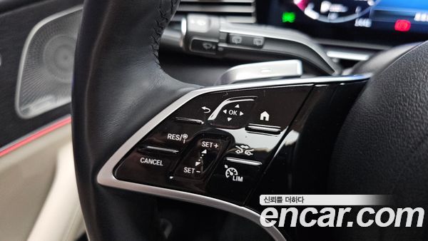 Mercedes-Benz GLE 2023, фото 27