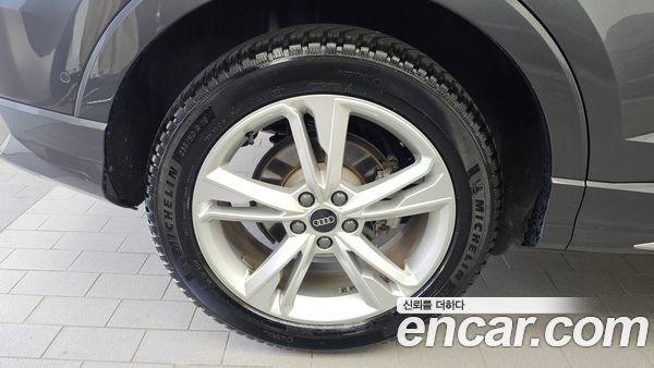 Audi Q3 2023, фото 5