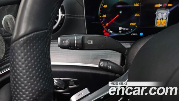 Mercedes-Benz E-Class 2021, фото 25