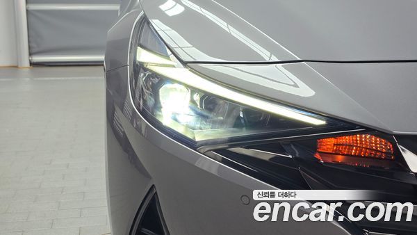 Hyundai Elantra 2023, фото 8