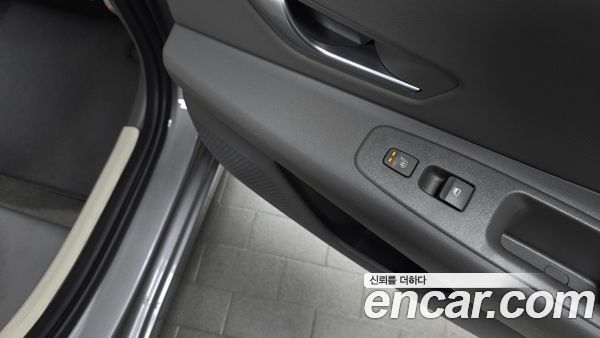 Hyundai Elantra 2023, фото 29