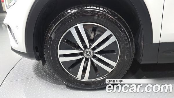 Mercedes-Benz GLB 2021, фото 5