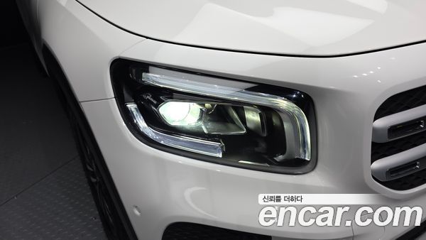 Mercedes-Benz GLB 2021, фото 8