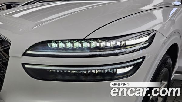 Genesis GV70 2025, фото 8