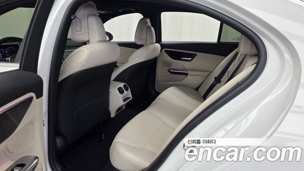 Mercedes-Benz C-Class 2025, фото 16