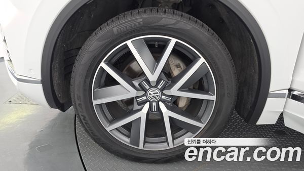Volkswagen Touareg 2020, фото 5