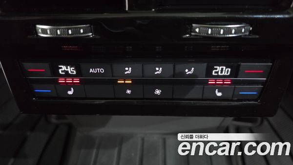 Volkswagen Touareg 2020, фото 20