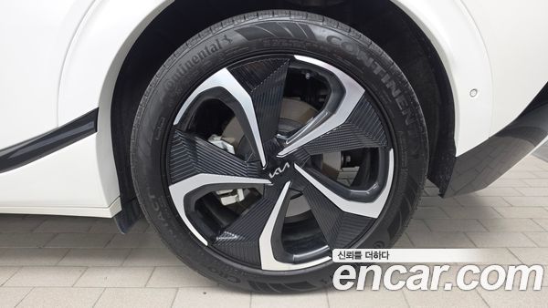 Kia EV6 2023, фото 5