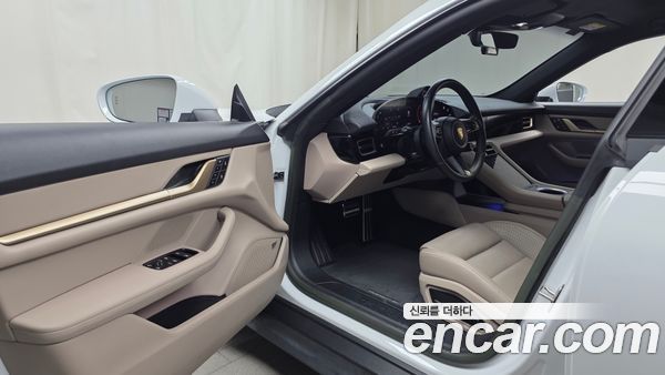 Porsche Taycan 2023, фото 10