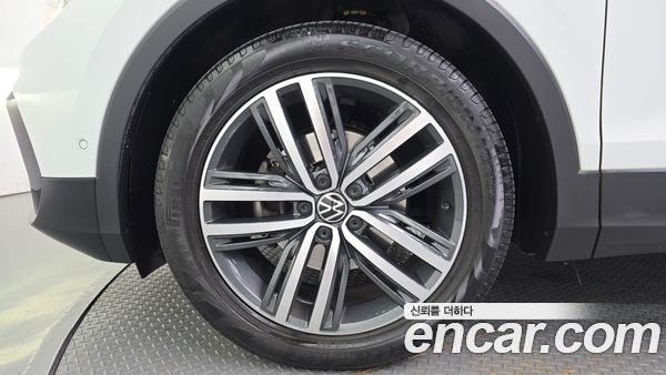 Volkswagen Tiguan 2023, фото 5